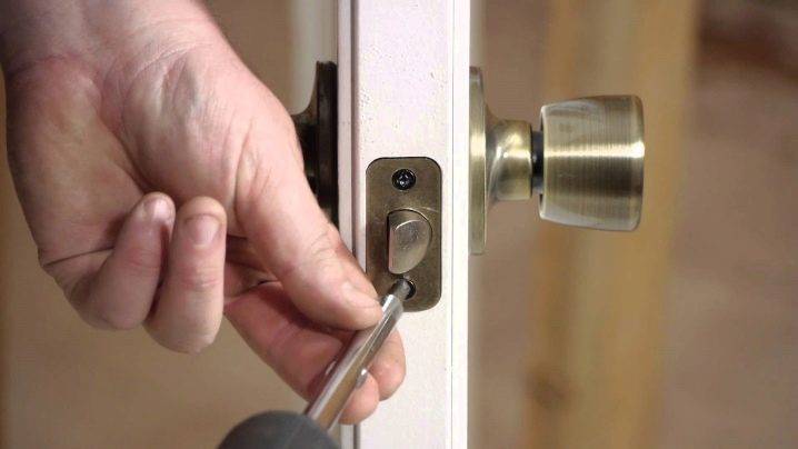 Ремонт металлических входных дверей: как самостоятельно починить полотно