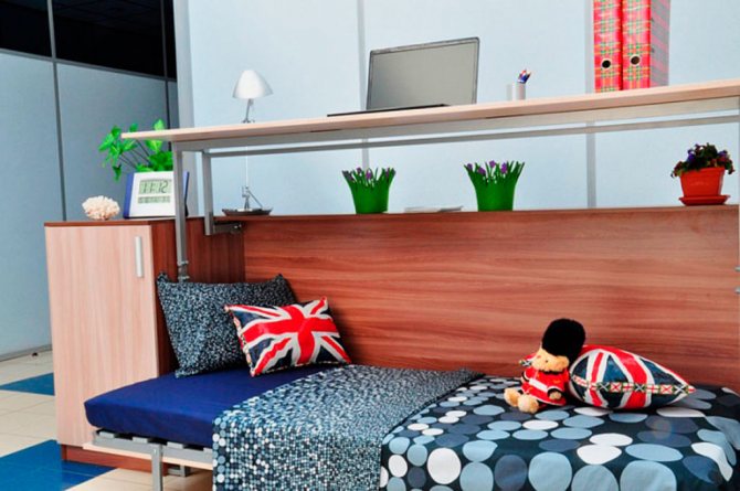 Двуспальная кровать-трансформер: популярный тренд для небольших квартир