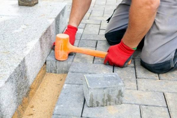 Садовые дорожки из бетона своими руками — пошаговая инструкция с фото