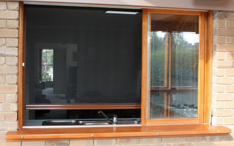 Сетки москитные на окна: надежный барьер от насекомых, пыли и пуха