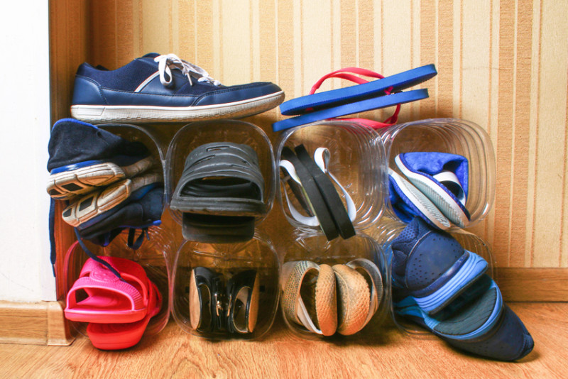 Полка для обуви в прихожую: важная деталь интерьера для комфортной жизни